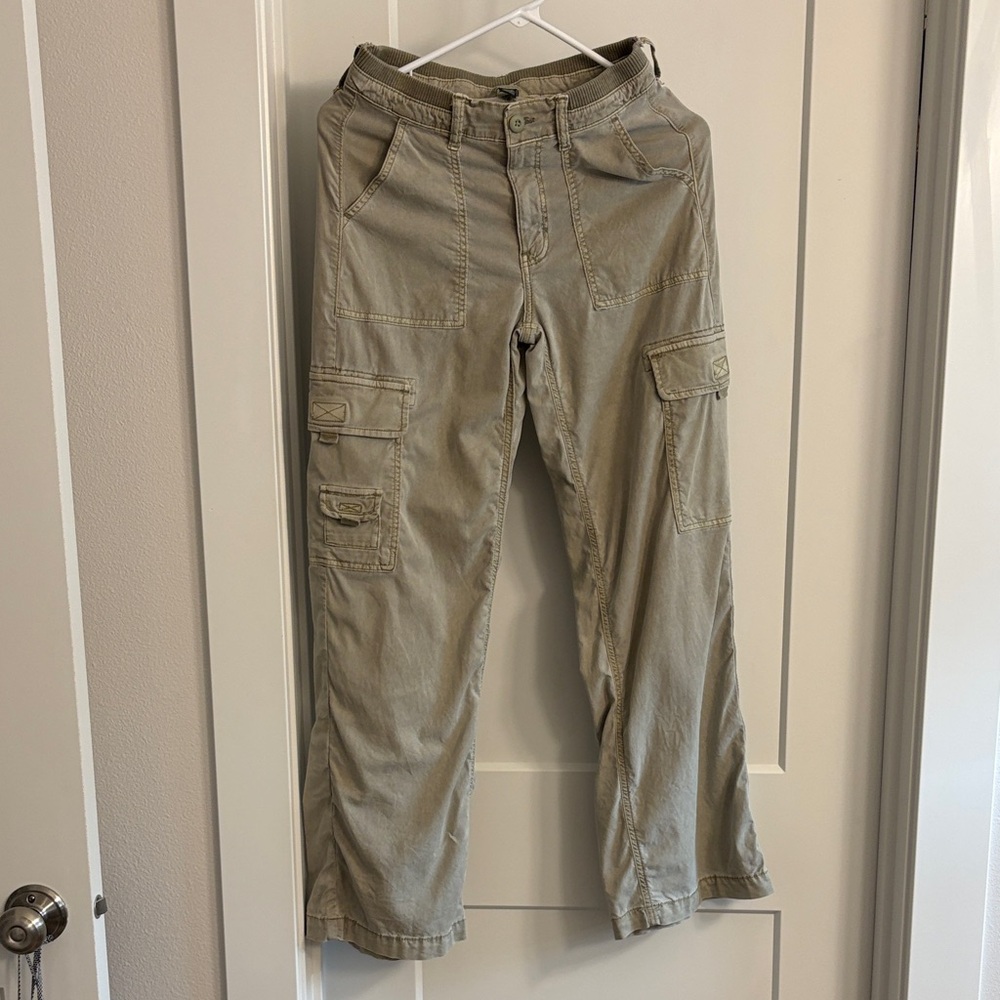 American Eagle Outfitters Khaki Cargo Pants